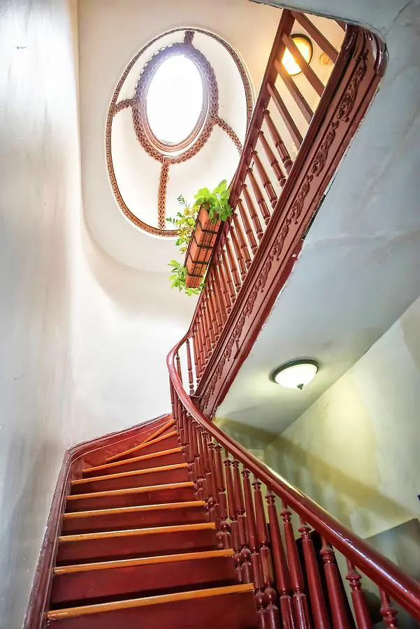 Chelsea Art Suites New York Hostel