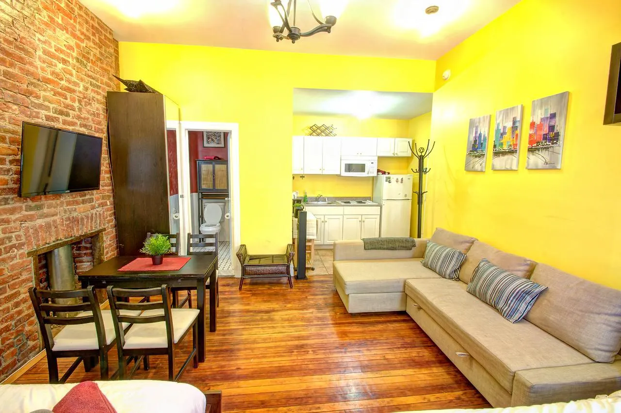 Hostel Chelsea Art Suites New York