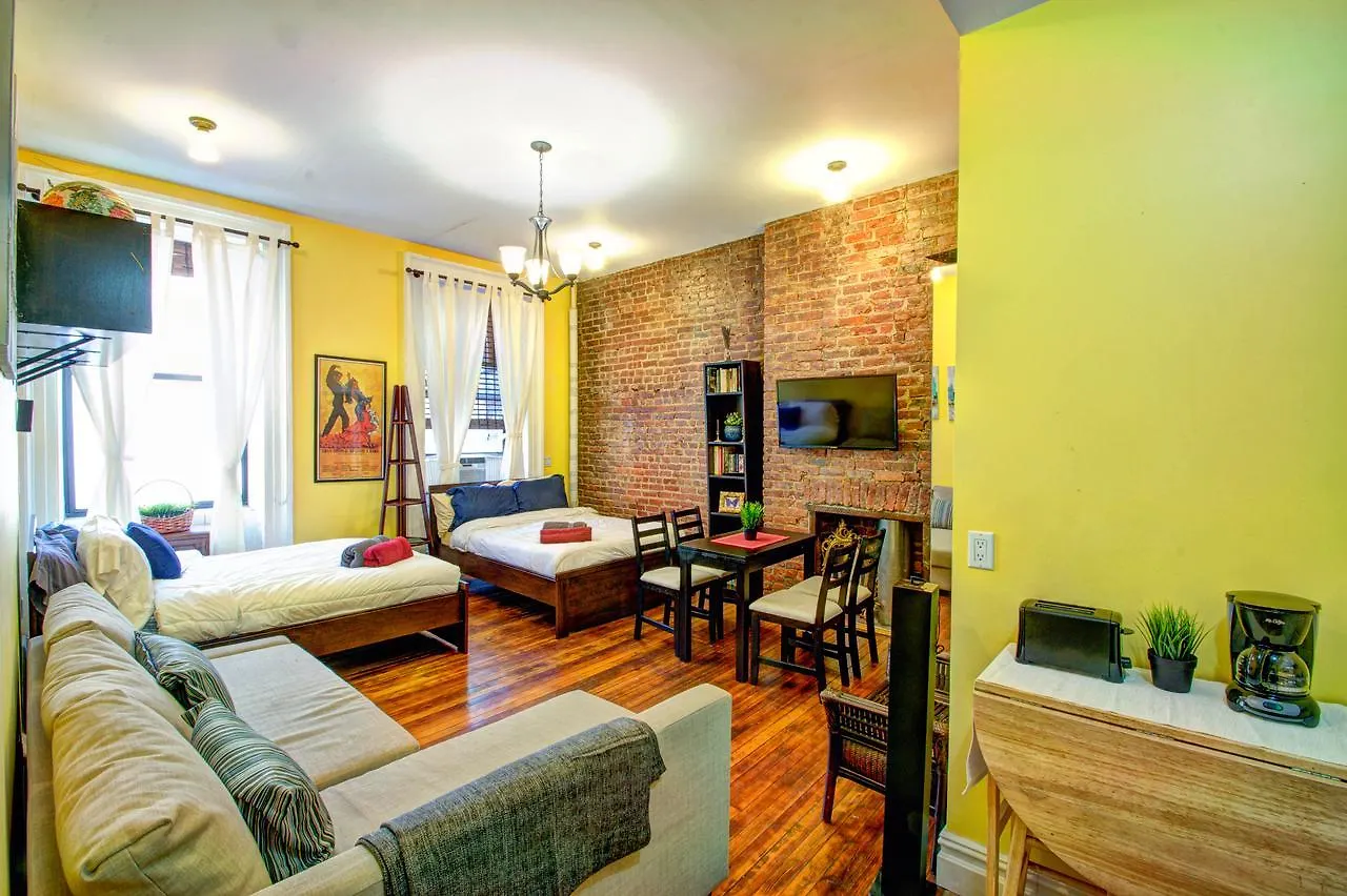 Hostel Chelsea Art Suites New York