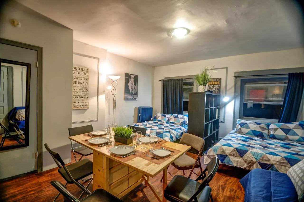 Chelsea Art Suites New York Hostel